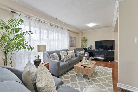 20 Ashton Crescent Brampton ON L6S 3J9