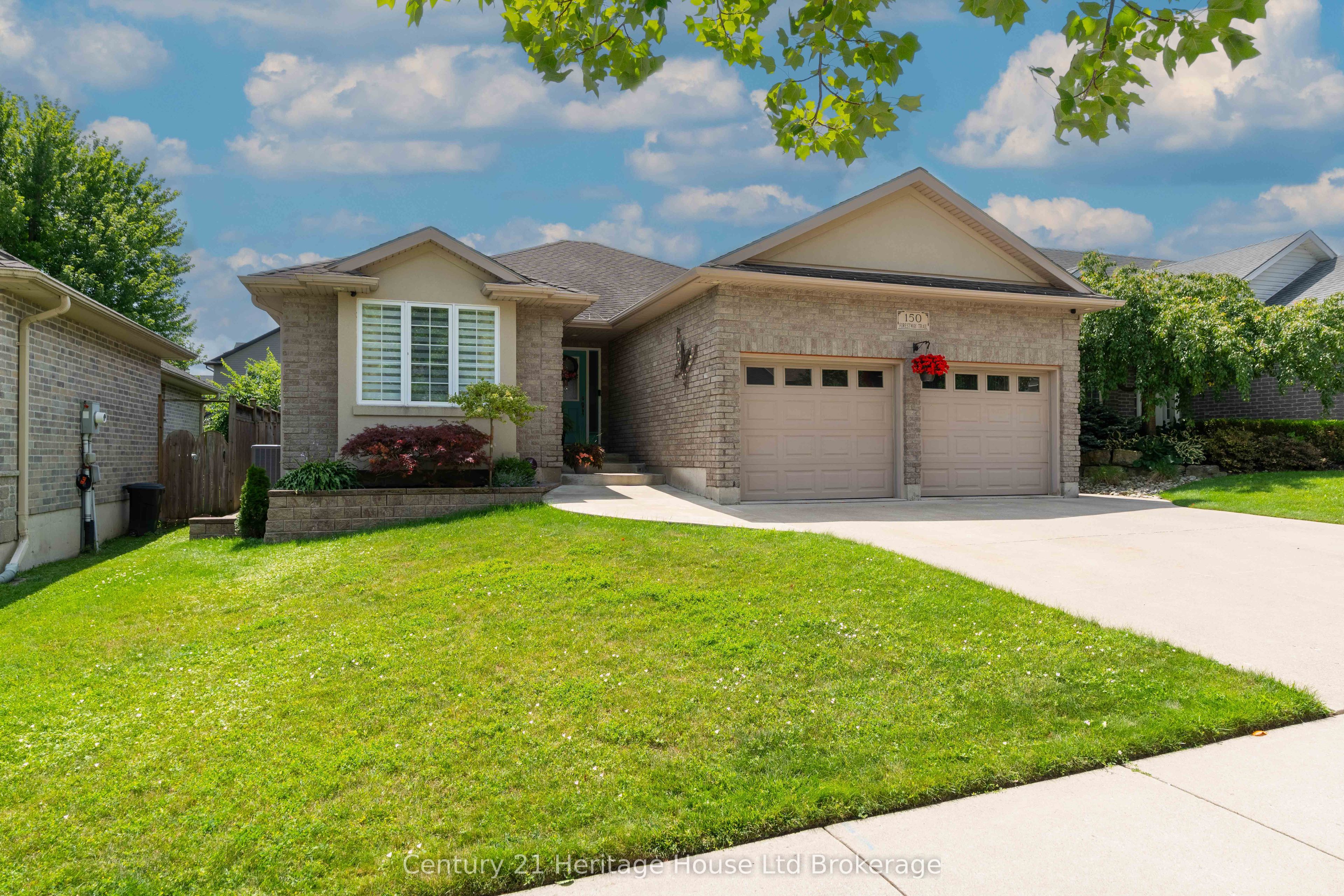 150 Forestway Trail