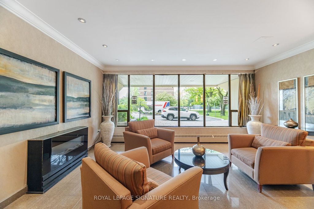 Photo of 3170 Kirwin Avenue #1003, Mississauga, ON L5A 3R1 (MLS # W13042268)