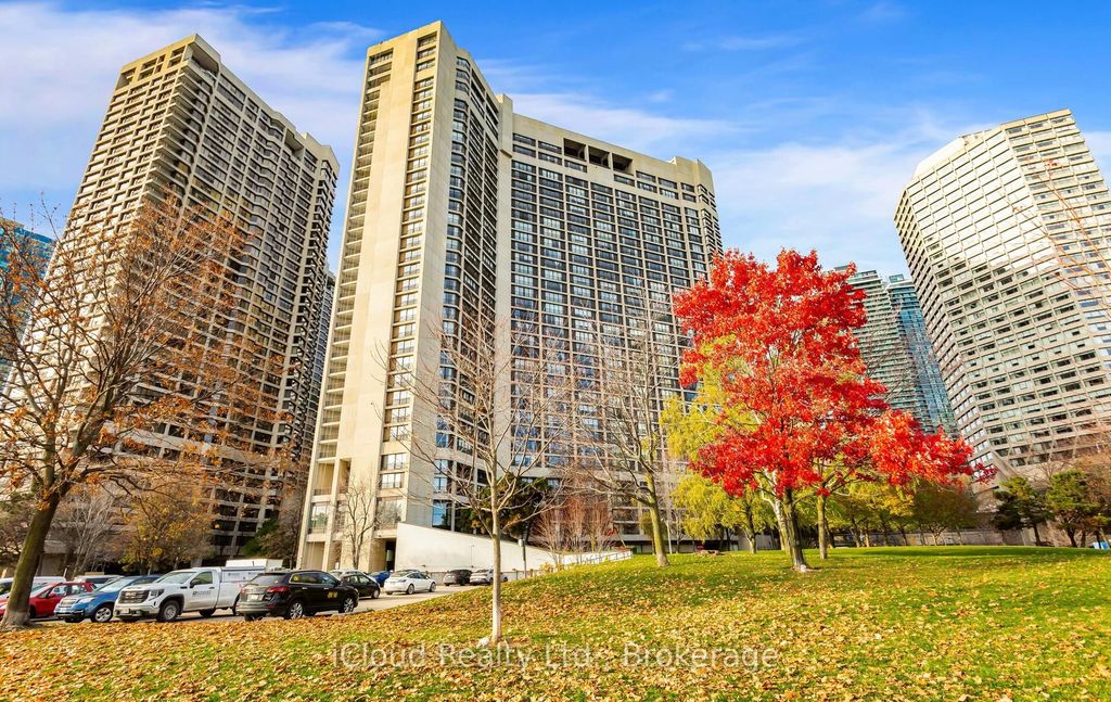 Photo of 33 Harbour Square #837, Toronto, ON M5J 2G2 (MLS # C12583260)