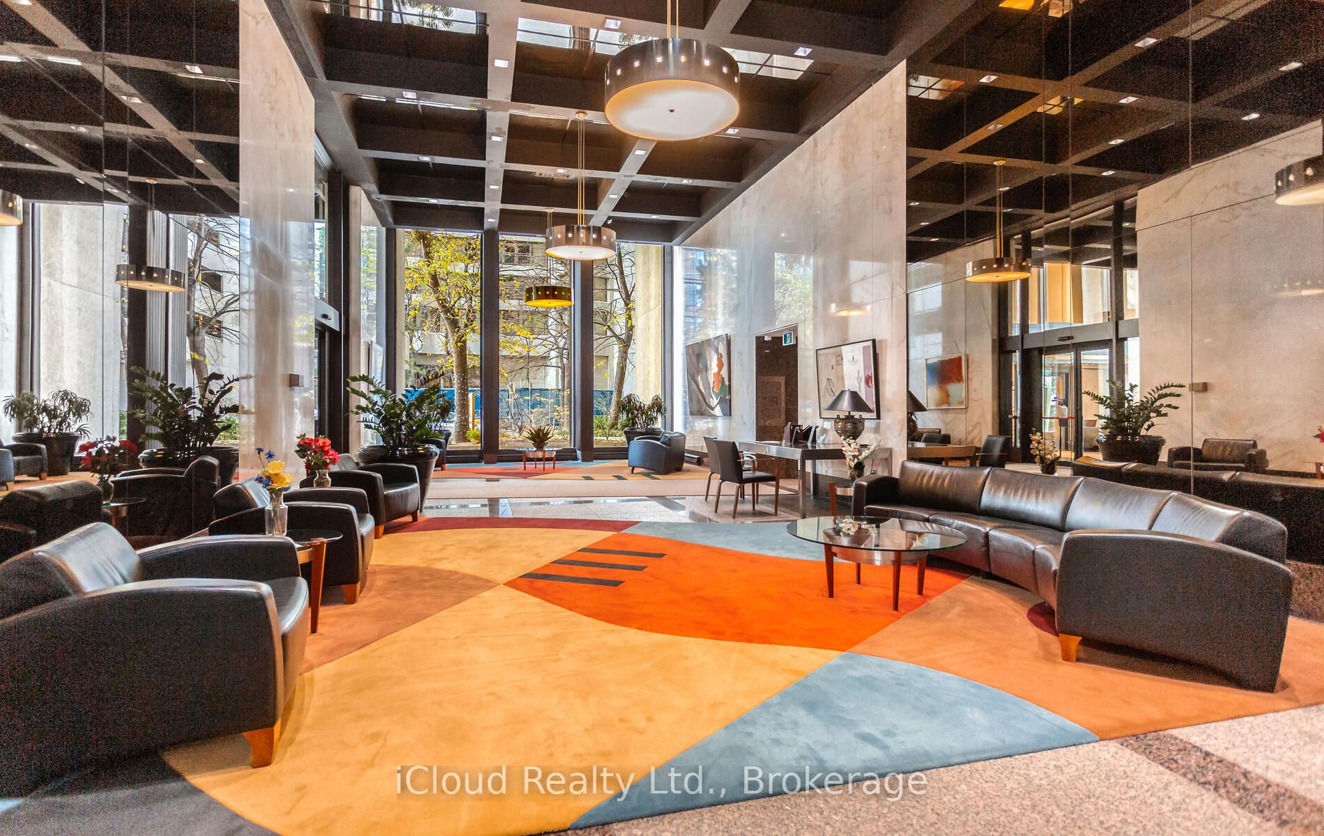 33 Harbour Square 837