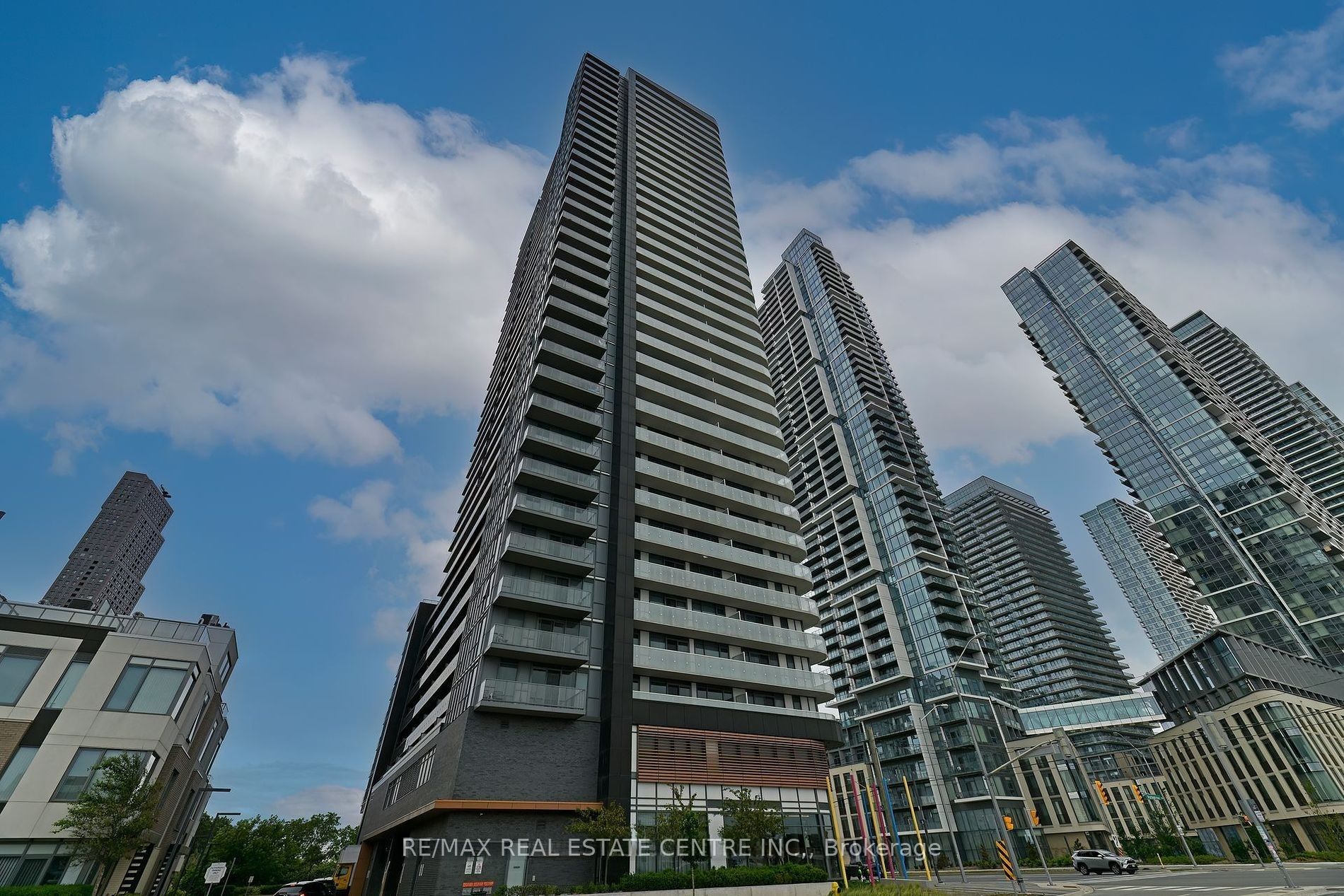 Photo 1 of 22 — 7895 Jane Street 1515, Vaughan, ON L4K 2M7