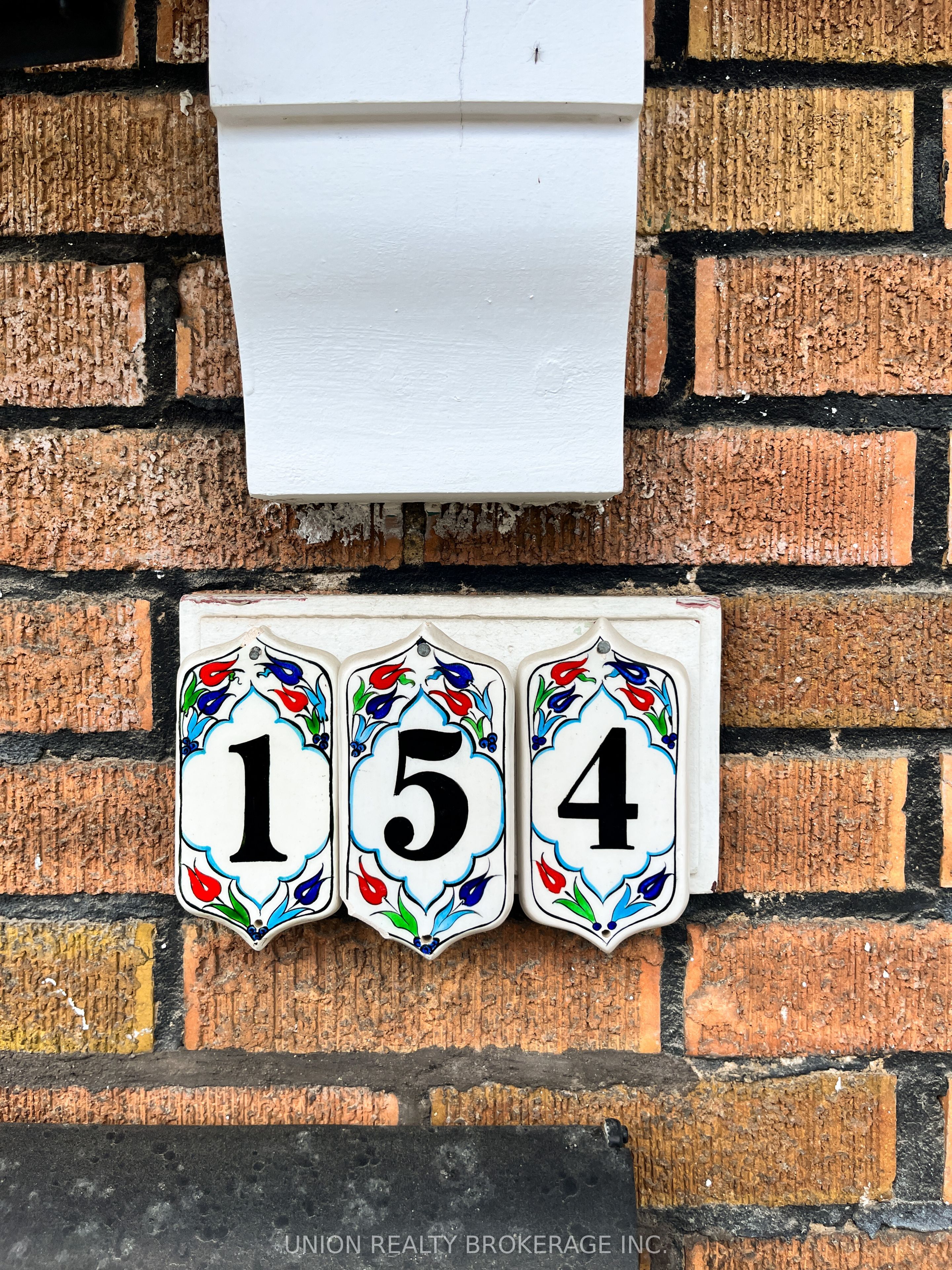 154 Blantyre Avenue