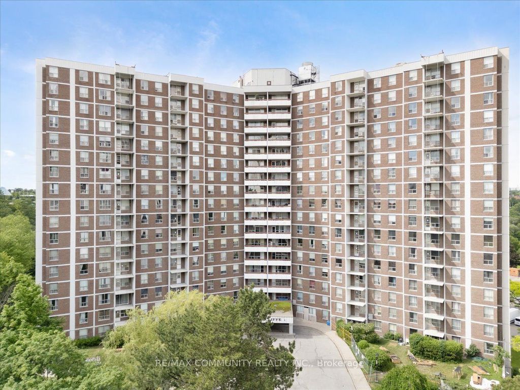 Photo of 10 EDGECLIFFE Golfway #1419, Toronto, ON M3C 3A3 (MLS # C13497924)