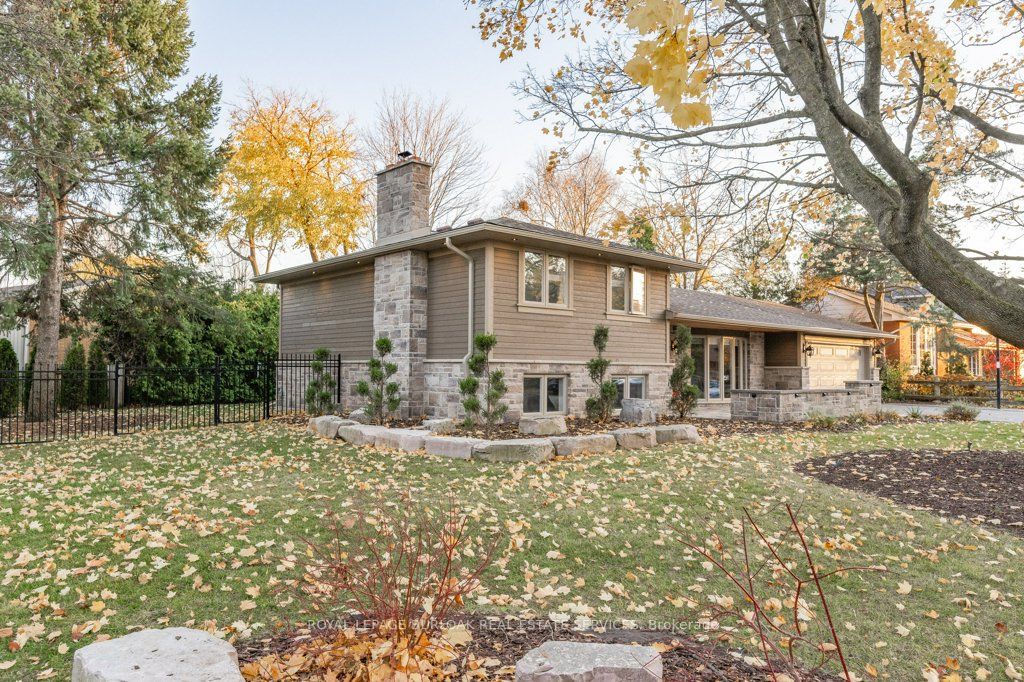 318 Monica Crescent