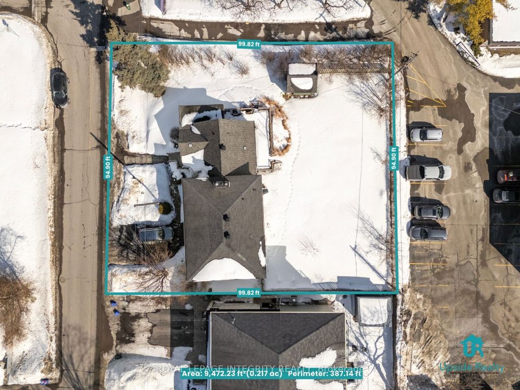 Photo of 22 ROSSLAND Avenue, Meadowlands - Crestview and Area, ON K2G 2K4 (MLS # X12873992)