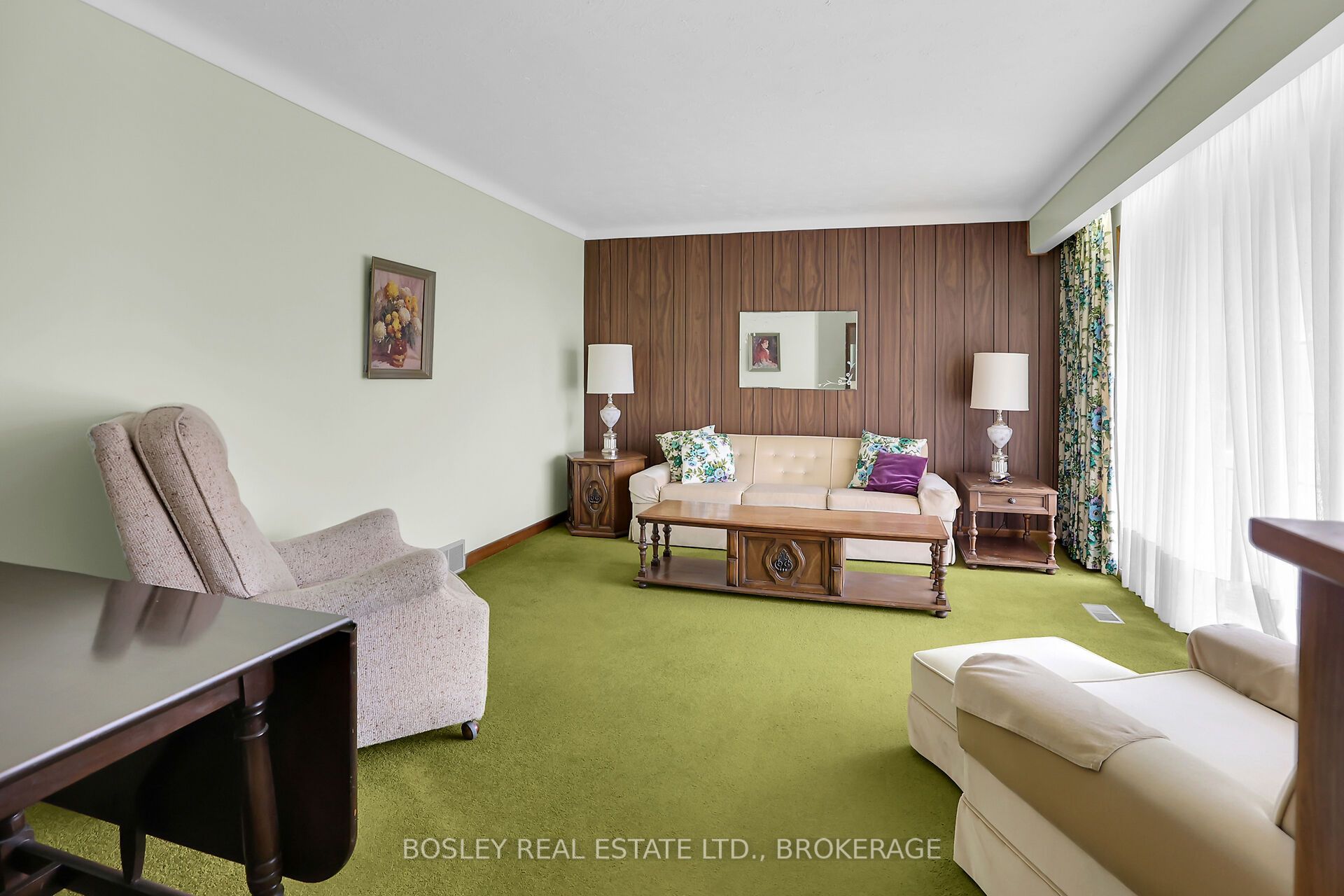 1320 Niagara Stone Road Road