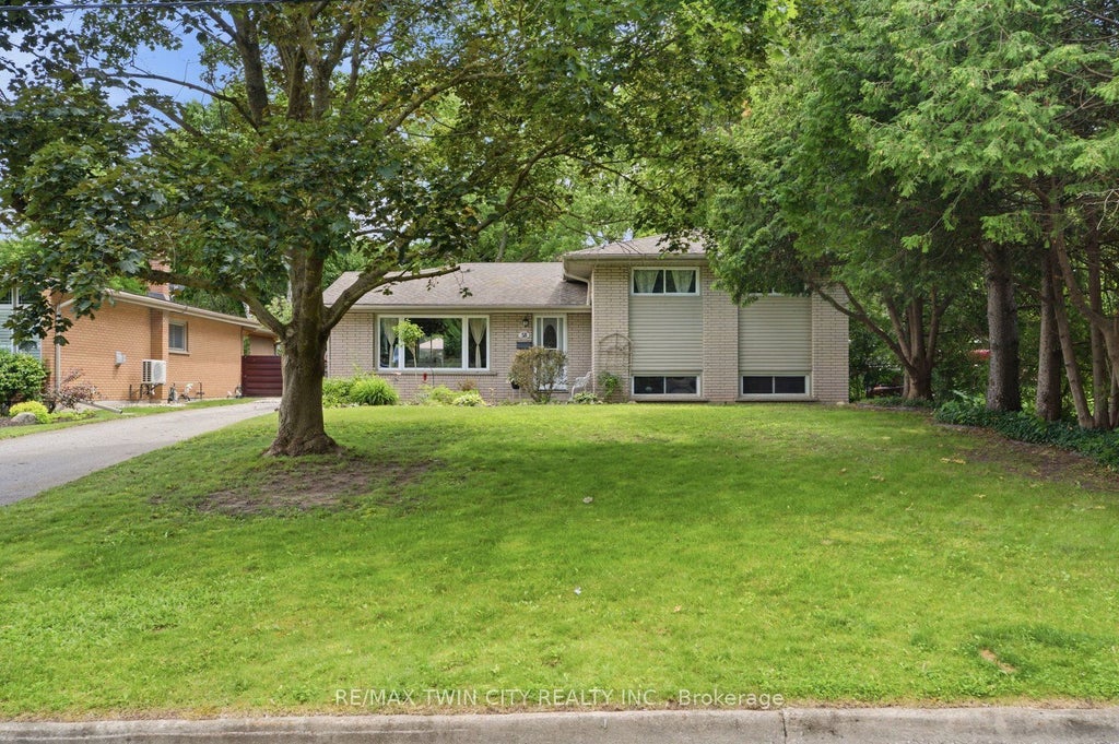 Photo of 58 Kinnard Road, Brantford, ON N3T 1P9 (MLS # X13794636)