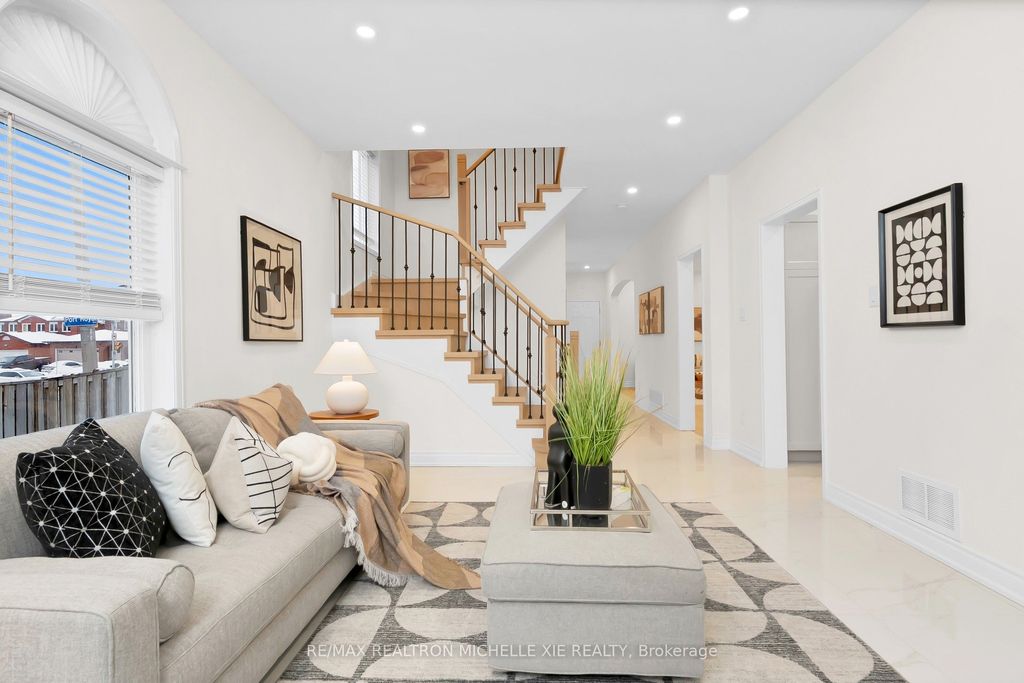 Photo of 461 Port Royal Trail, Toronto, ON M1V 5B4 (MLS # E12785822)