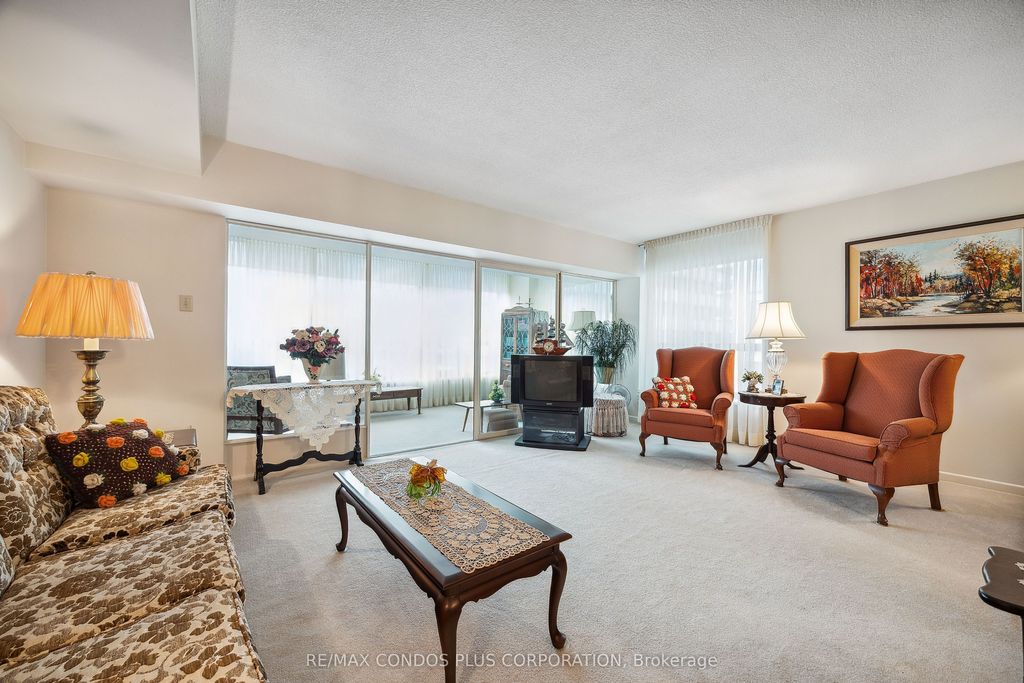 Photo of 62 Wellesley Street W #902, Toronto, ON M5S 2X3 (MLS # C12656826)