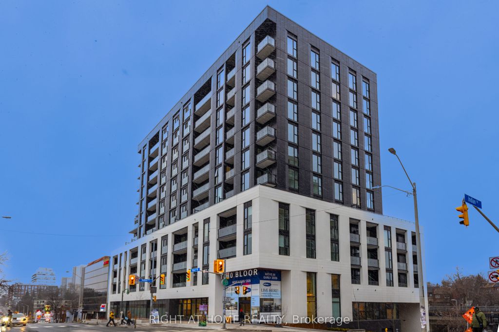 Photo of 1660 Bloor Street W #402, Toronto, ON M6P 0C6 (MLS # W12891572)