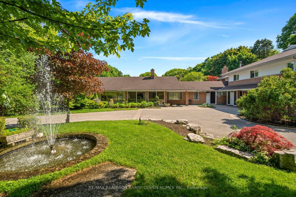 Photo of 50 Park Lane Circle, Toronto, ON M3C 2N2 (MLS # C12327320)