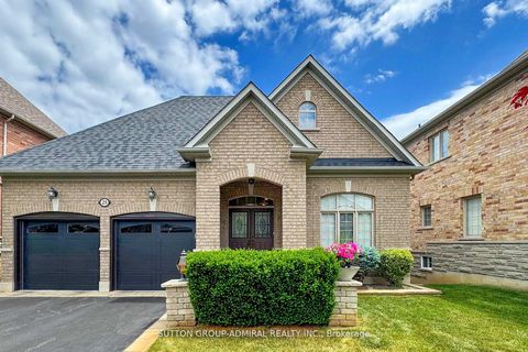 Photo of 25 Little Natalie Court, Vaughan, ON L6A 0J2 (MLS # N12503834)