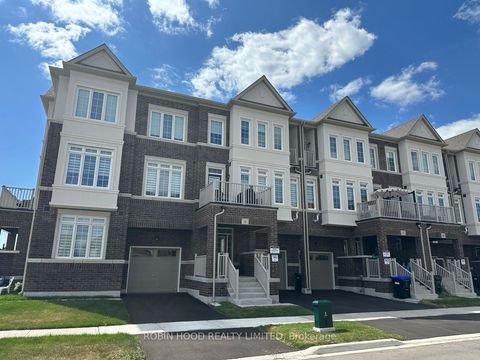 Photo of 6 Mel Irving Drive, Bradford West Gwillimbury, ON L3Z 4P2 (MLS # N12464534)