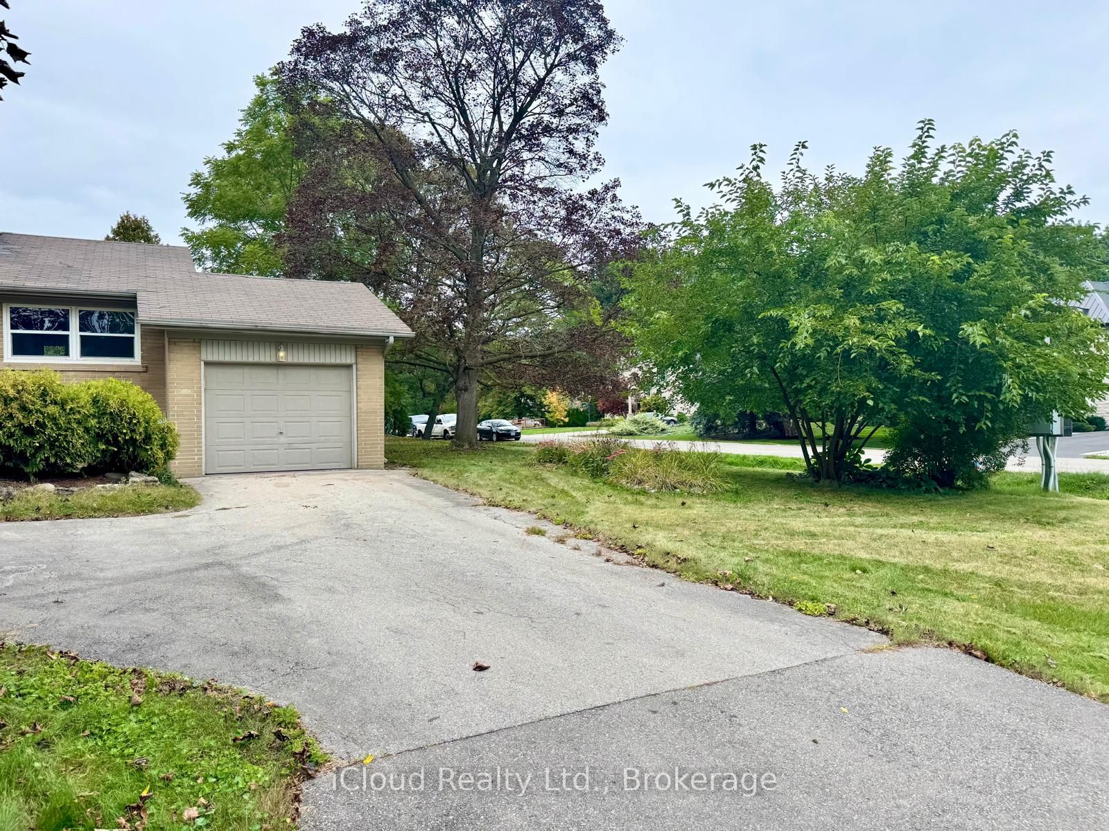 122 Selgrove Crescent
