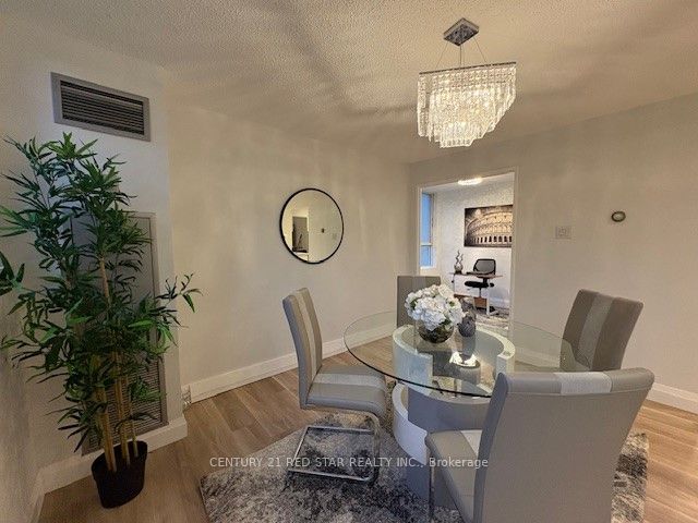 3695 Kaneff Crescent 107