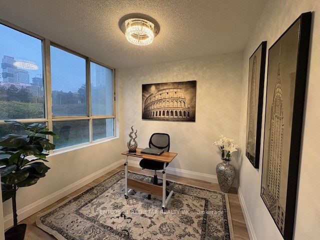 3695 Kaneff Crescent 107