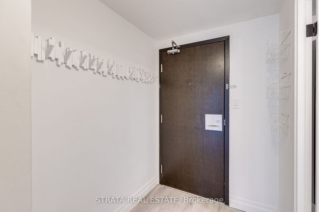 Photo of 25 The Esplanade N/A #1701, Toronto, ON M5E 1W5 (MLS # C12651190)