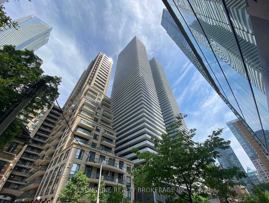 Photo of 42 Charles Street E #1609, Toronto, ON M4Y 0B7 (MLS # C13122158)