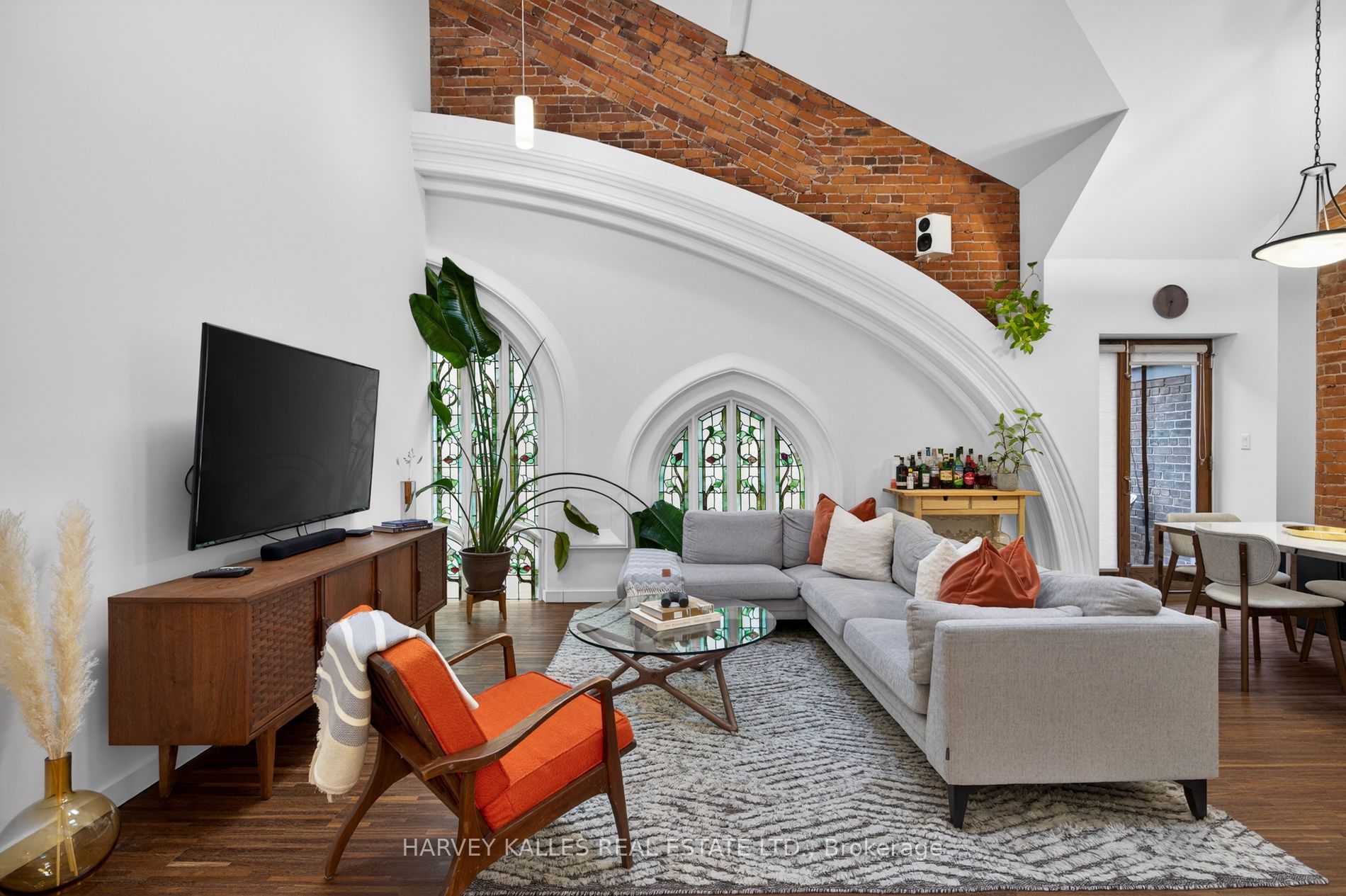 701 Dovercourt Road 306