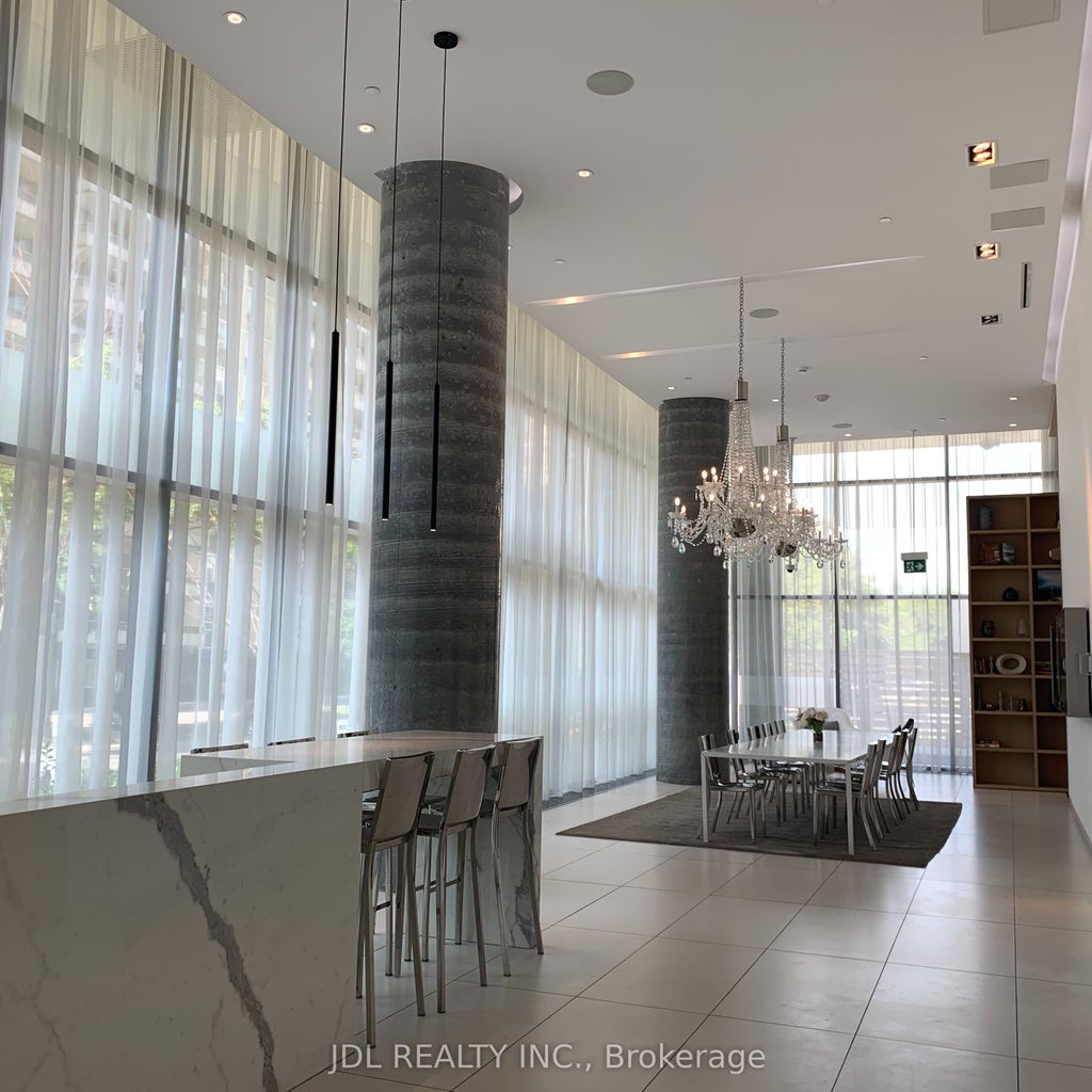 Photo of 185 Roehampton Avenue #Unit 1912, Toronto, ON M4P 0C6 (MLS # C13822008)