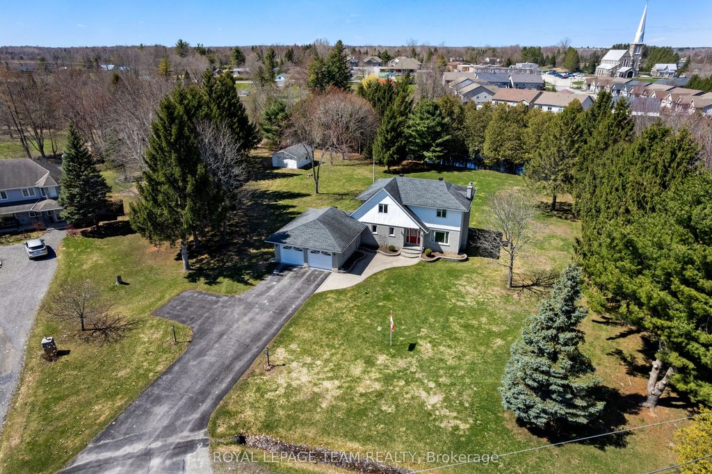 Photo of 17 MARIC Trail, North Grenville, ON K0G 1J0 (MLS # X13028186)