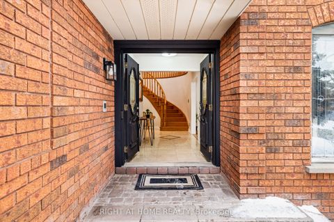 4469 Idlewilde Crescent Mississauga ON L5M 4E8