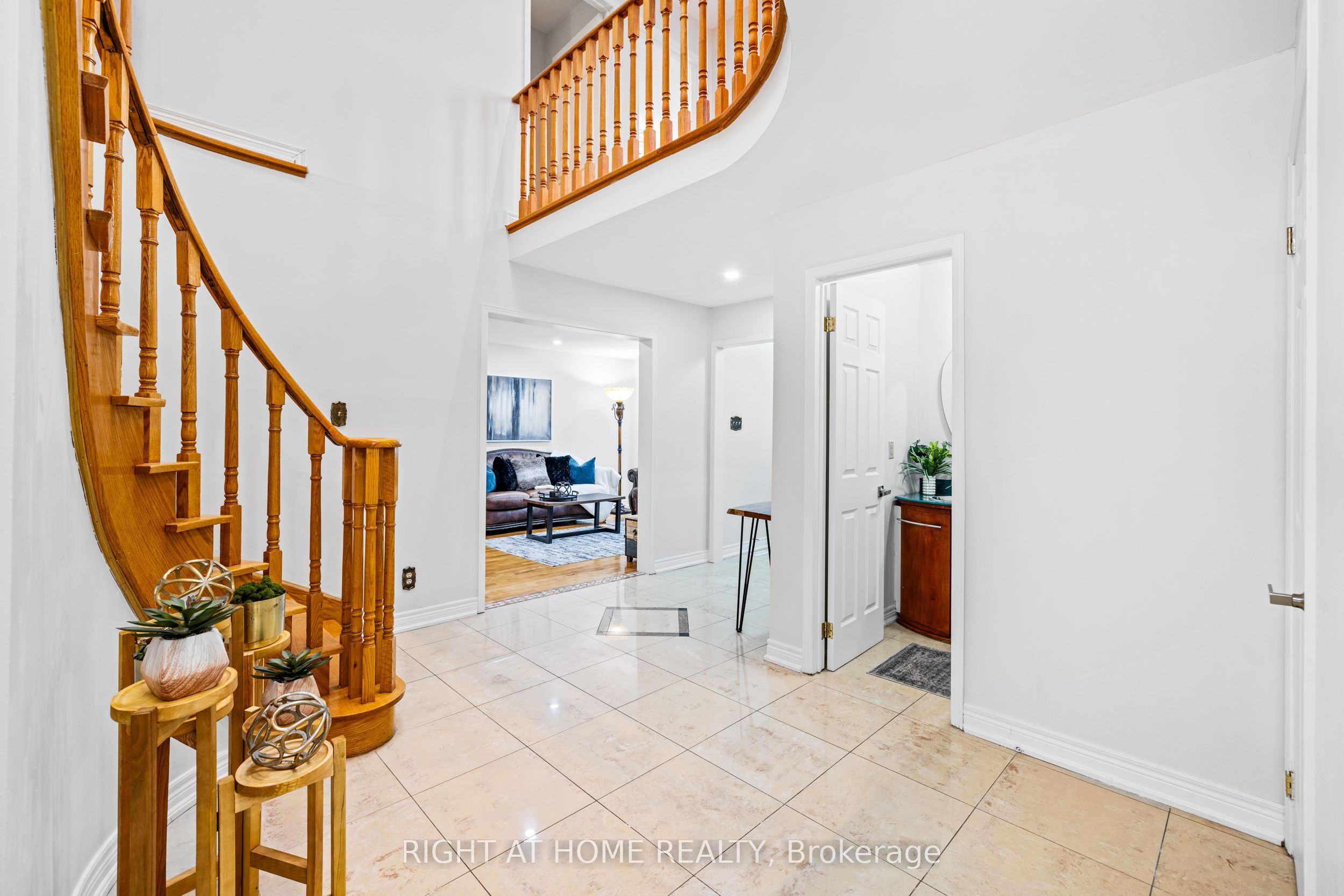 4469 Idlewilde Crescent