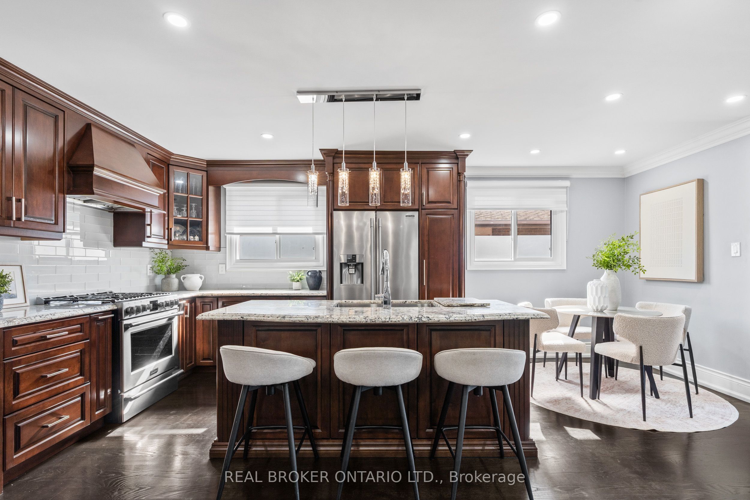 3952 Bishopstoke Lane