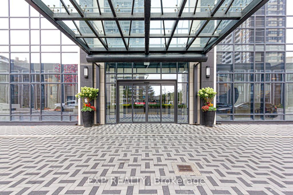 Photo of 7 Mabelle Avenue #804, Toronto, ON M9A 4X1 (MLS # W12965054)