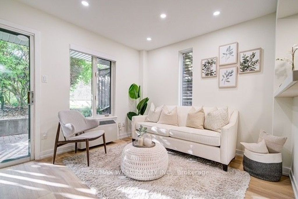 Photo of 801 King Street W #12 B, Toronto, ON M5V 3C9 (MLS # C12478793)