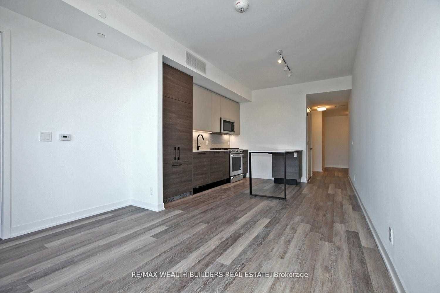 2118 Bloor Street W 511