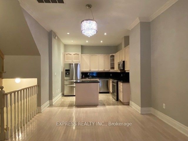51 York Mills Road 302