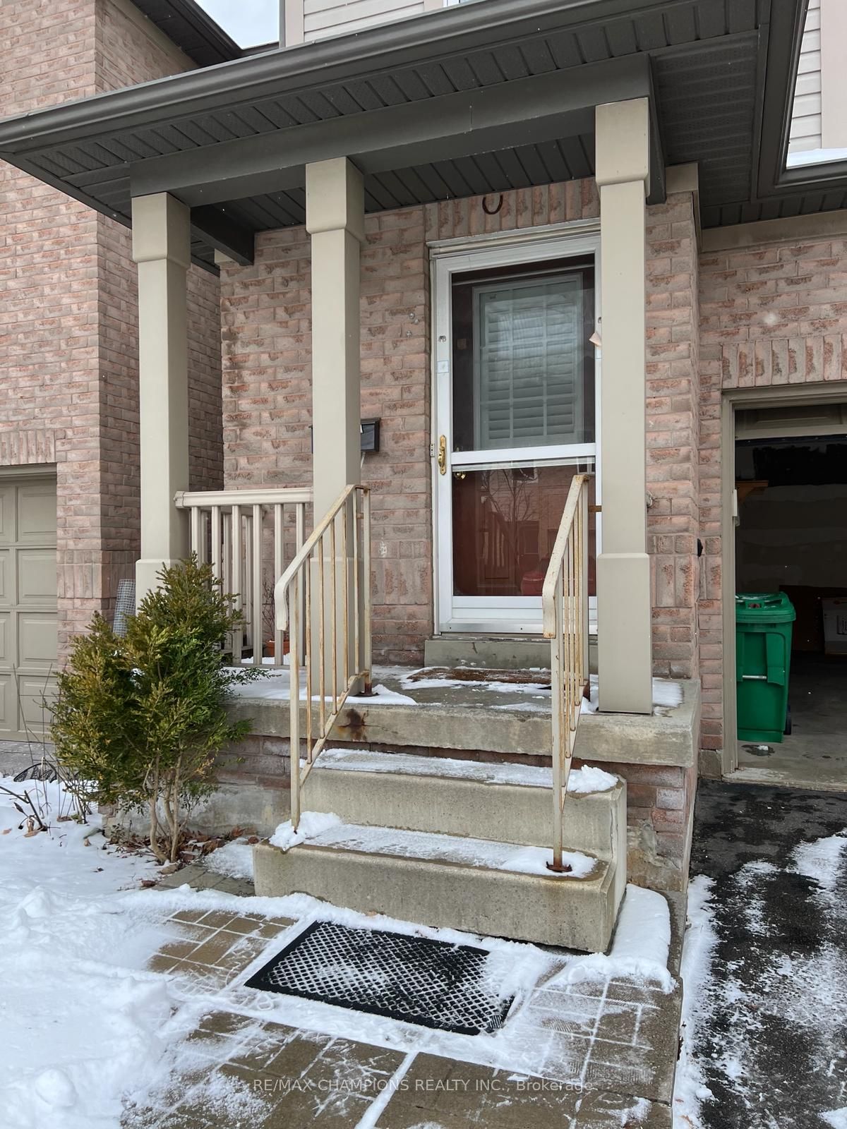 5255 Guildwood Way 55