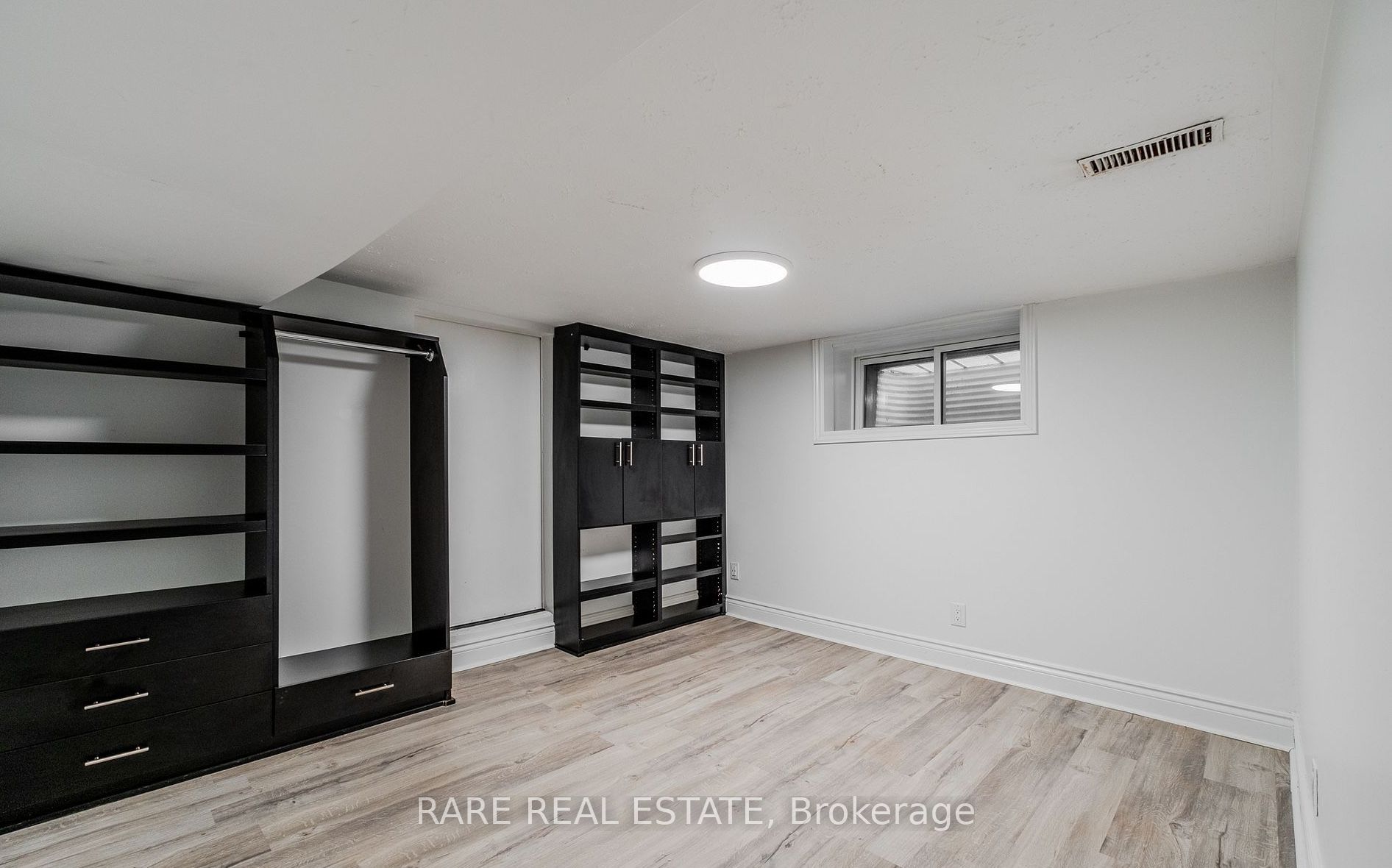 538 Roxton Road Lower