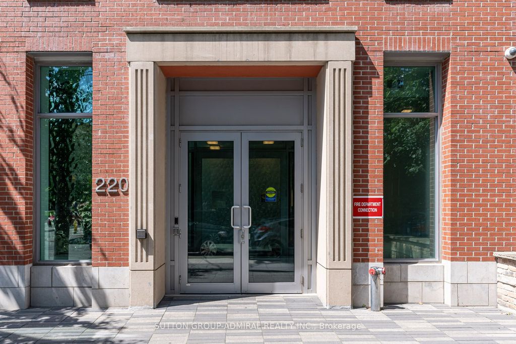 Photo of 220 George Street #TH2, Toronto, ON M5A 2N1 (MLS # C13108814)