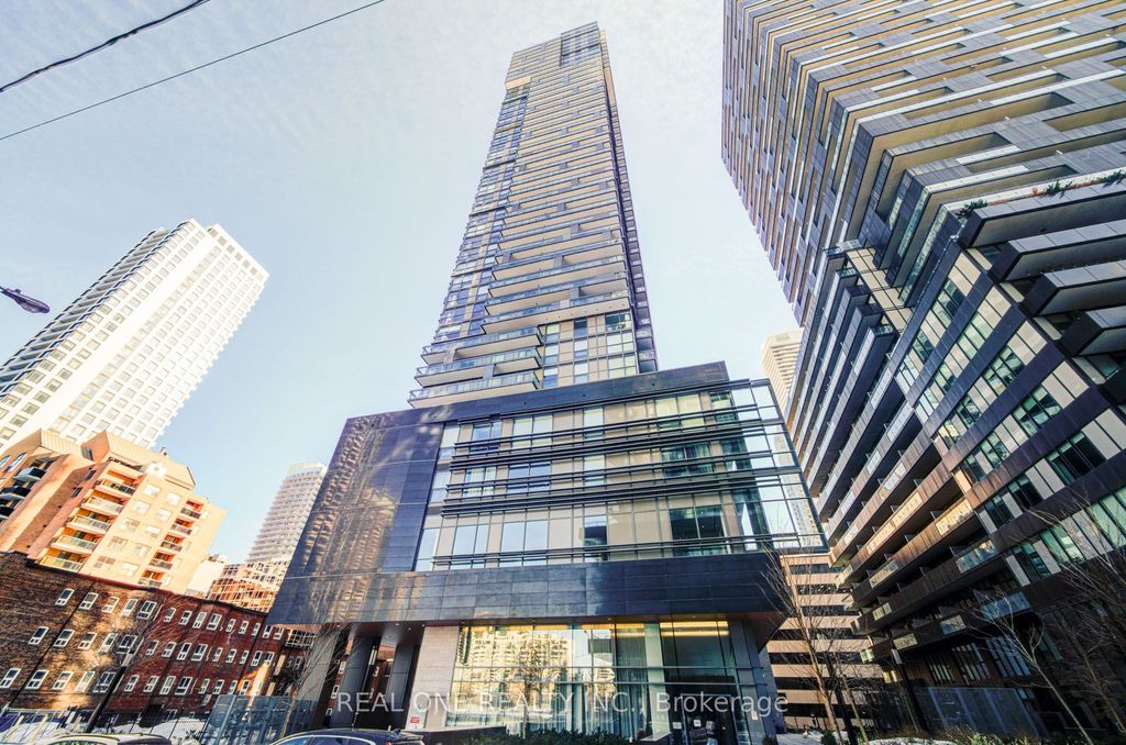 Photo of 39 Roehampton Avenue #4002, Toronto, ON M4P 0G1 (MLS # C12830442)