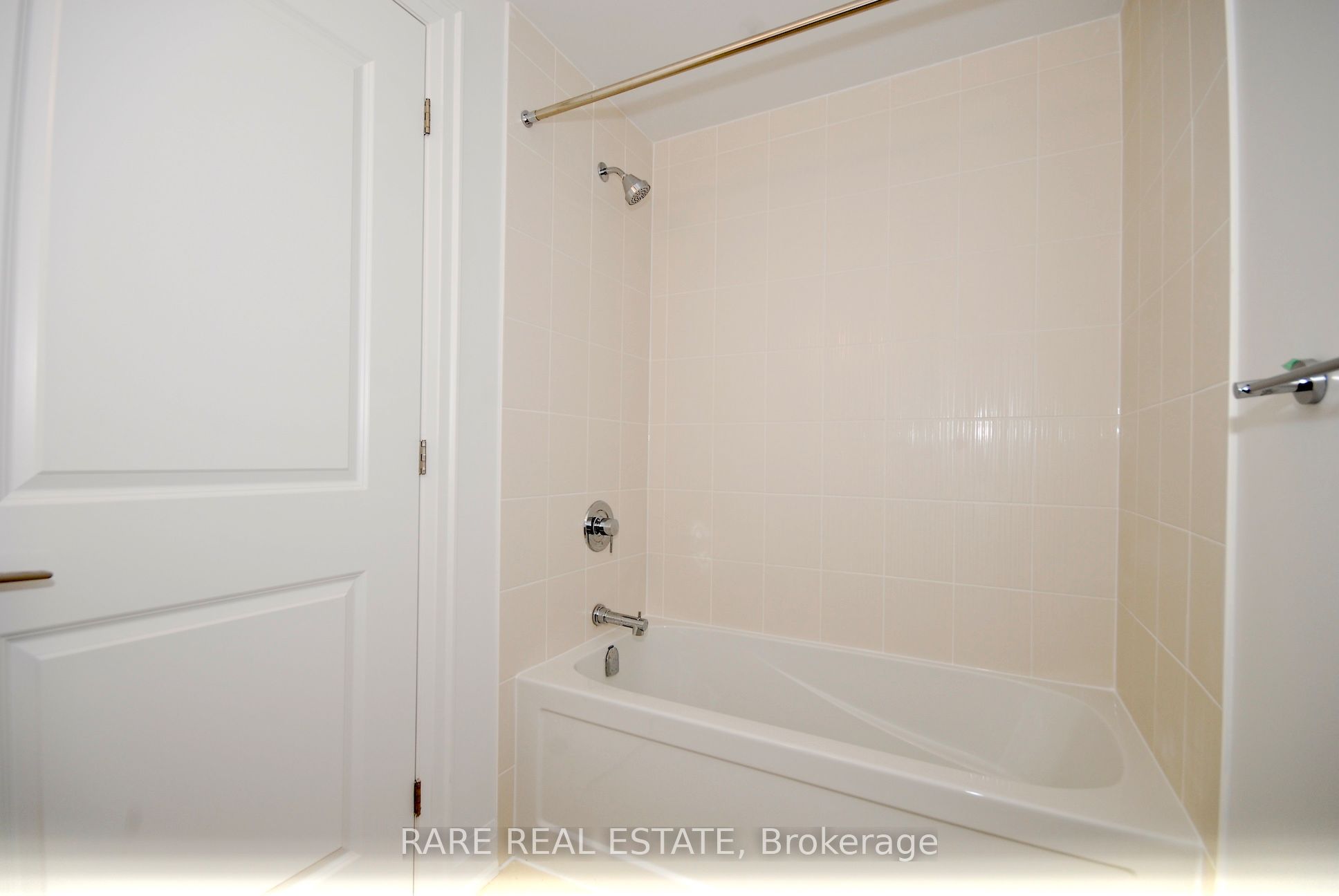 20 Gatineau Drive 711E