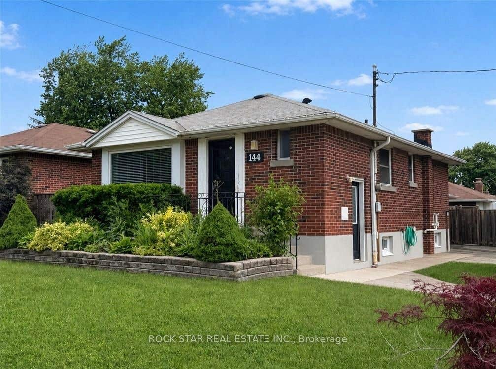 Photo of 144 Winchester Boulevard, Hamilton, ON L8T 2N2 (MLS # X13642258)