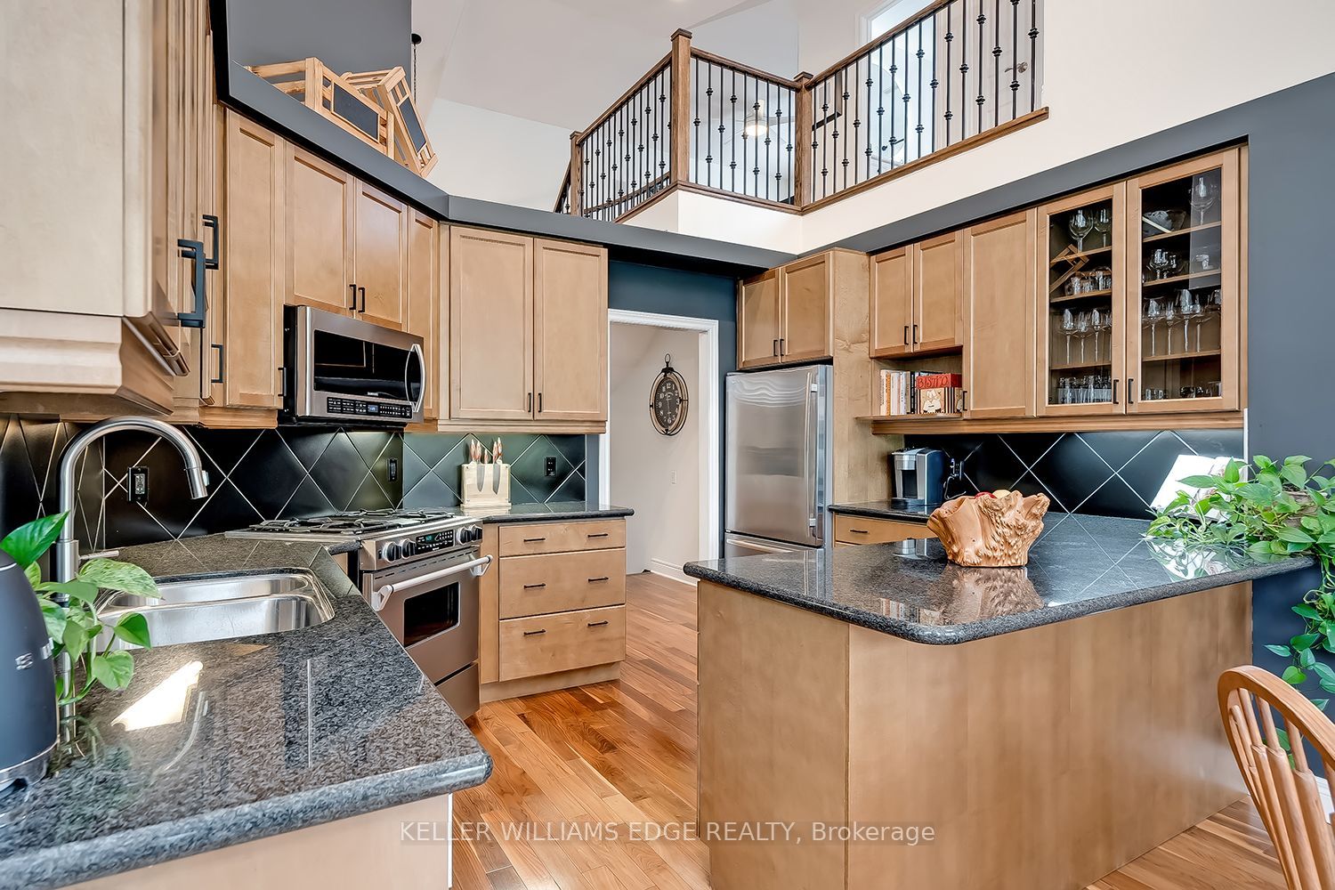 4285 Couples Crescent