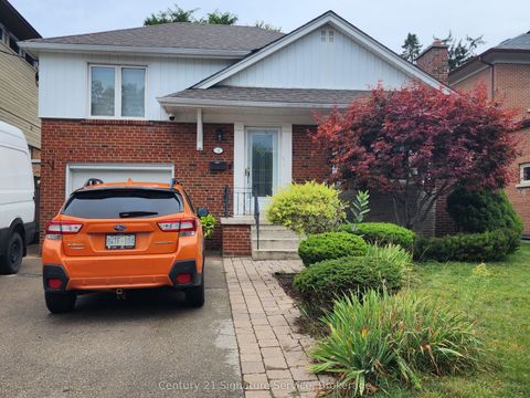 3 Fernalroy Boulevard Bsmt Toronto ON M8Z 3V5