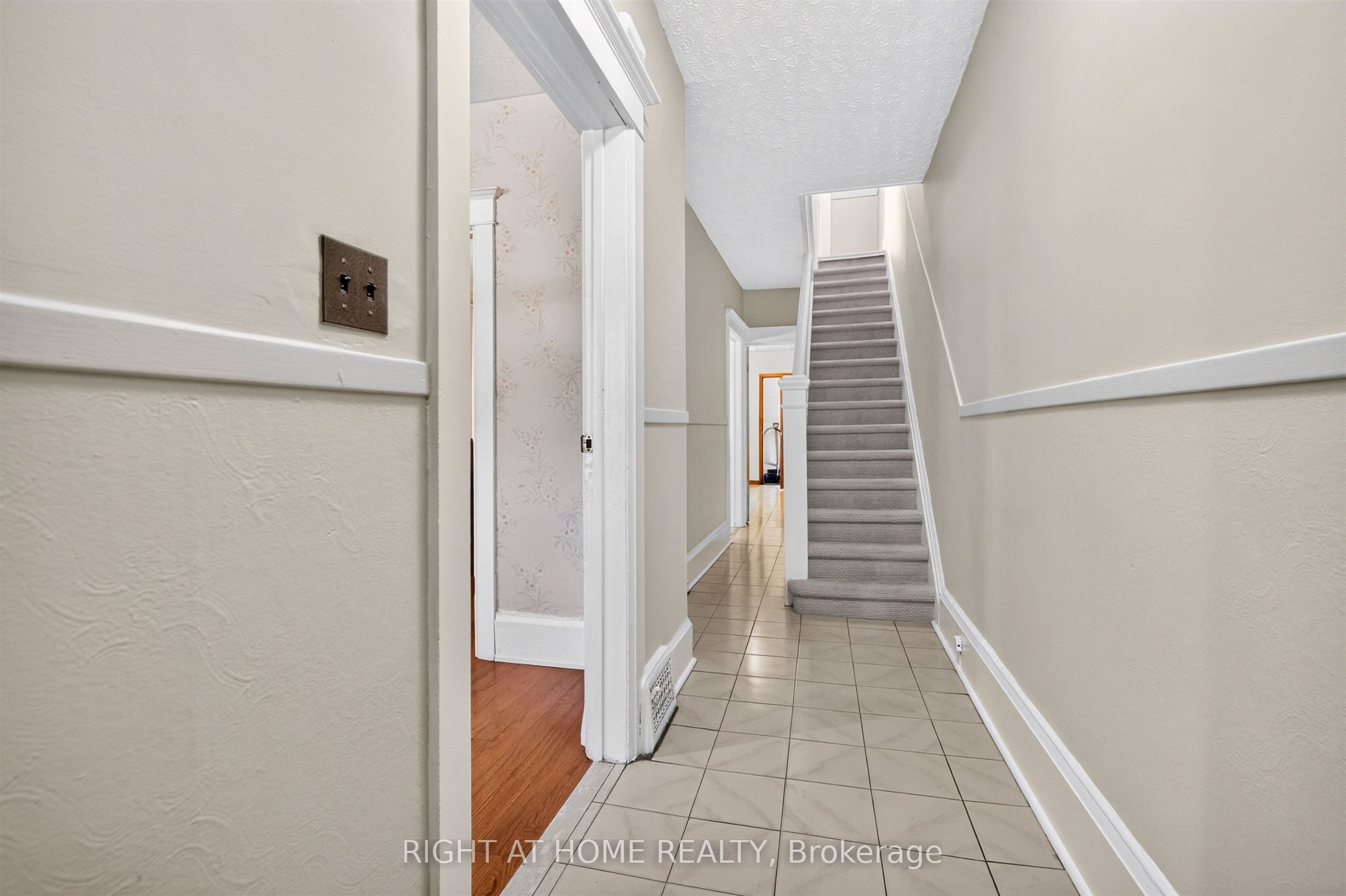 431 Lansdowne Avenue