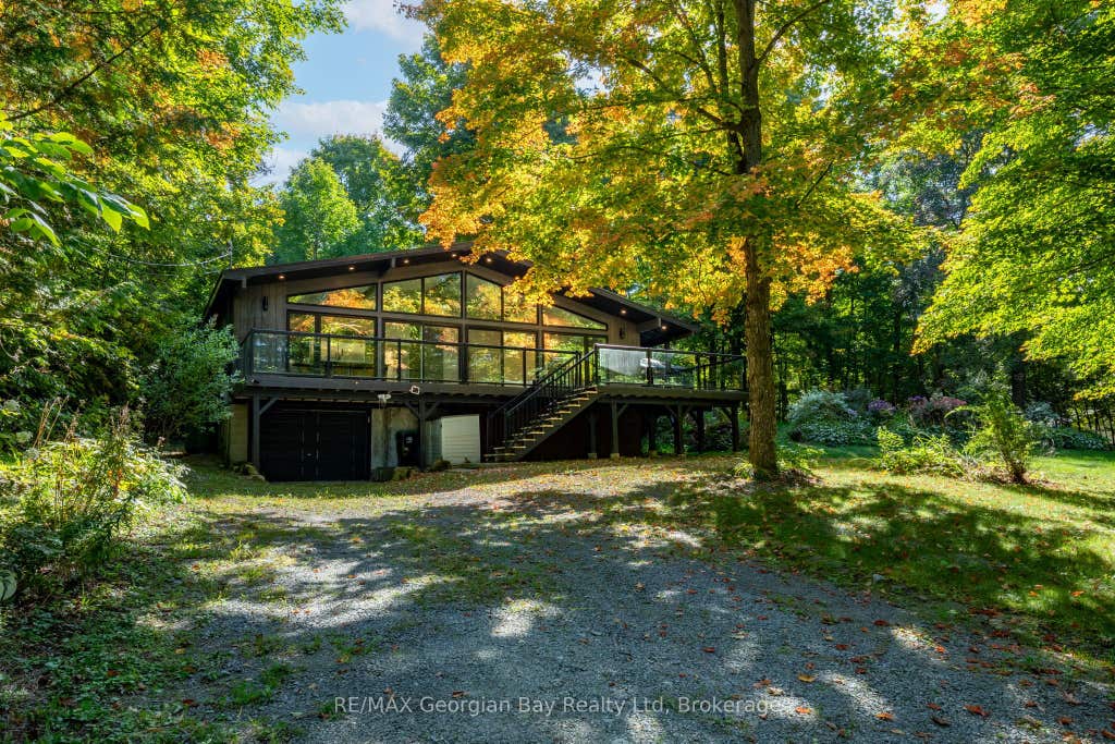 Photo of 1745 Twin Oaks Crescent, Severn, ON L0K 1E0 (MLS # S13711454)