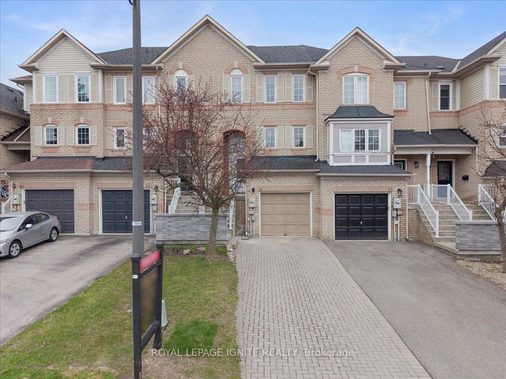 Photo of 61 Baywell Crescent, Aurora, ON L4G 7N4 (MLS # N13081908)