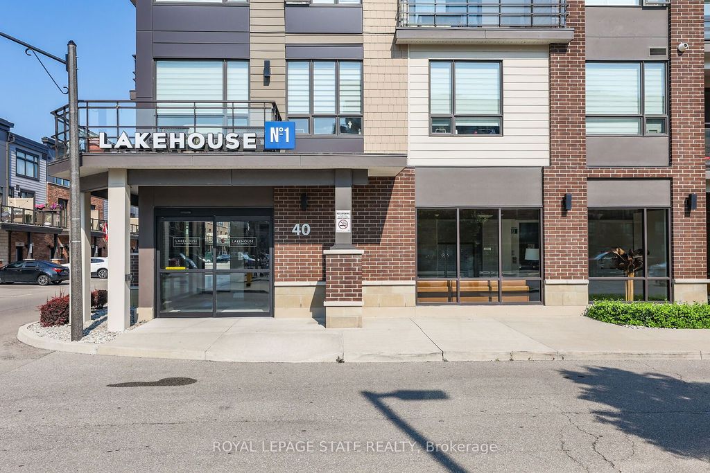Photo of 40 Esplanade Lane #206, Grimsby, ON L3M 0G9 (MLS # X13529498)