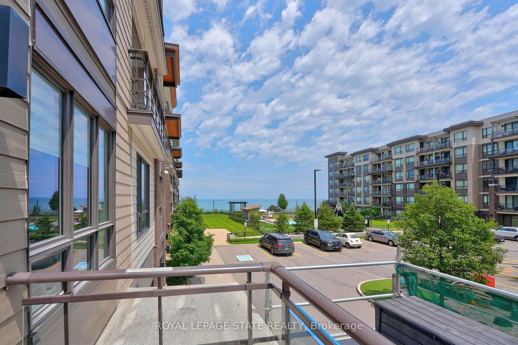 Photo of 40 Esplanade Lane #206, Grimsby, ON L3M 0G9 (MLS # X13529498)