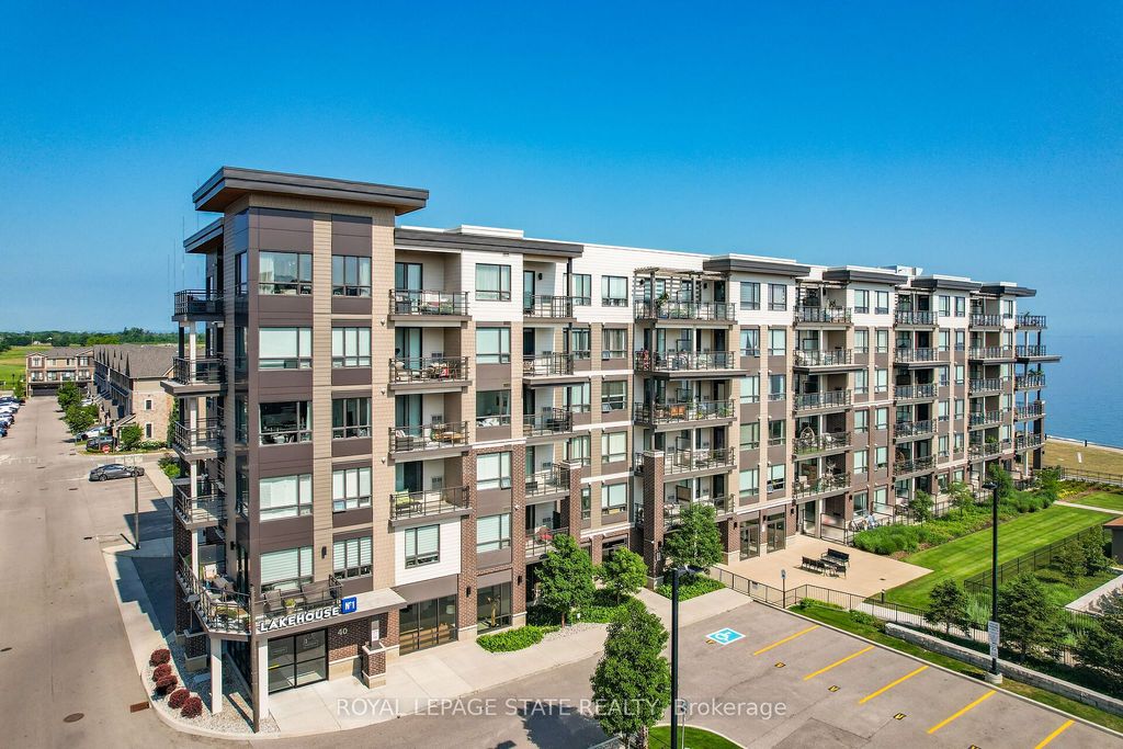 Photo of 40 Esplanade Lane #206, Grimsby, ON L3M 0G9 (MLS # X13529498)