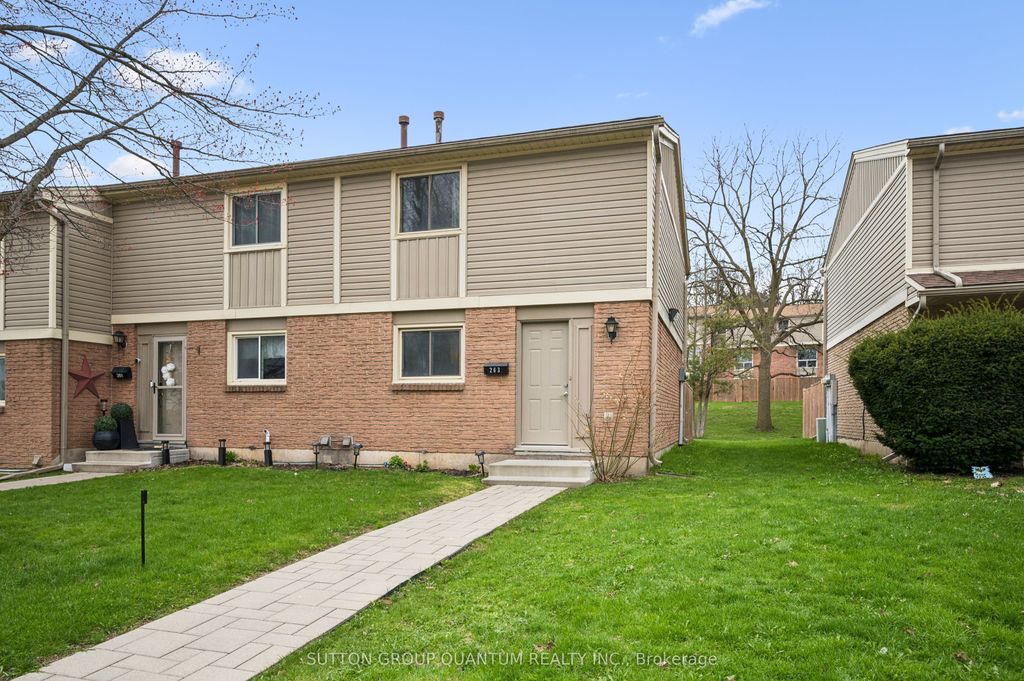 Photo of 263 Pioneer Drive #108, Kitchener, ON N2P 1M9 (MLS # X13030916)