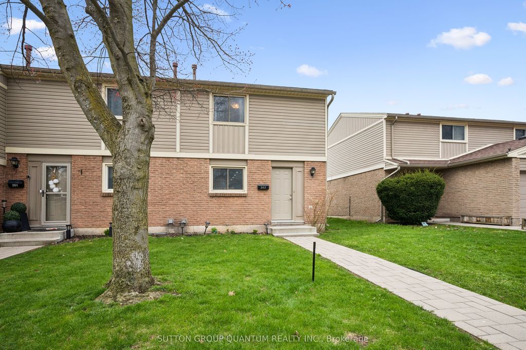 Photo of 263 Pioneer Drive #108, Kitchener, ON N2P 1M9 (MLS # X13030916)