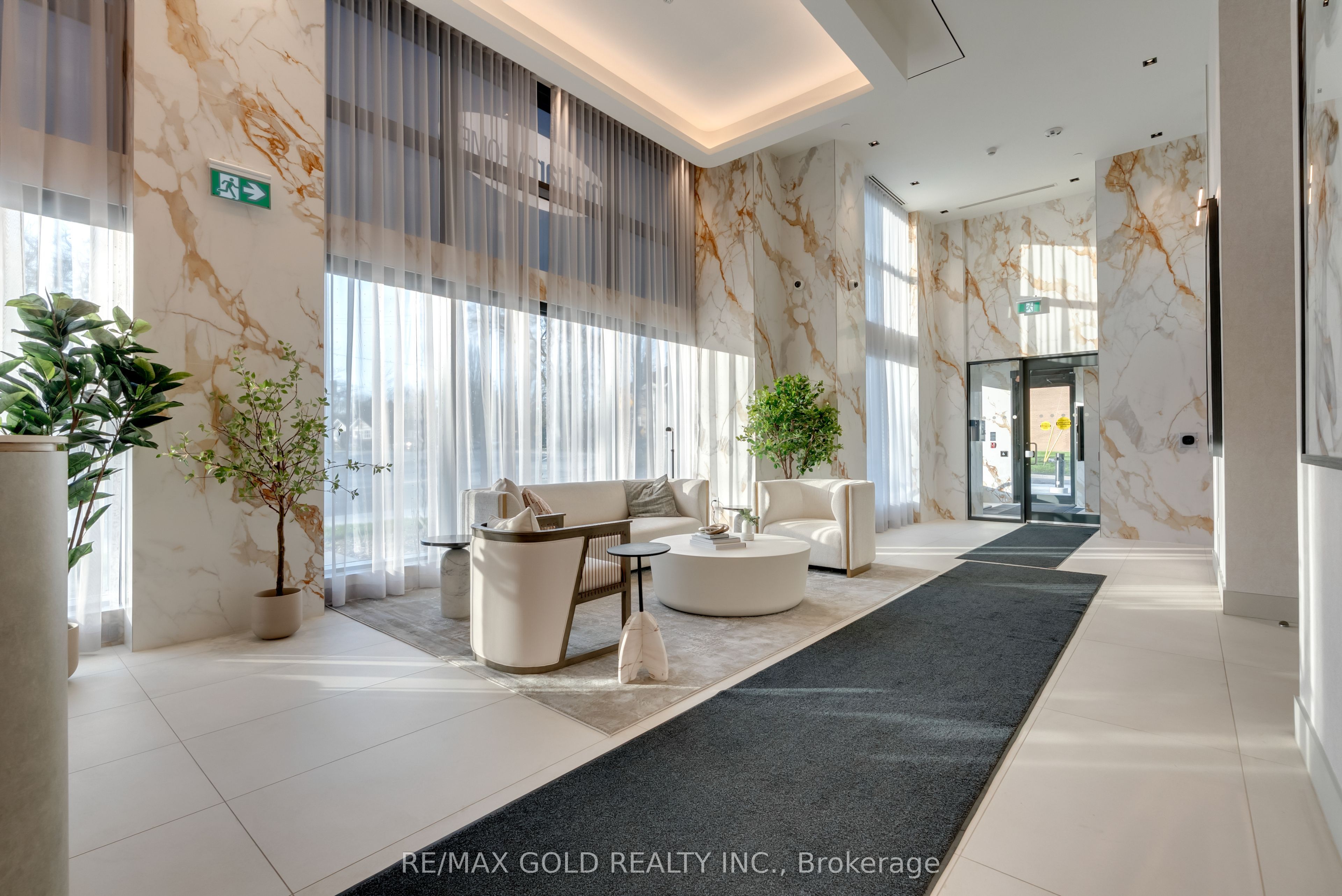 2088 James Street 803